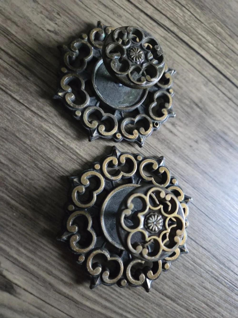 VTG Pair of Brass Finish Cabinet Knobs and Backplates